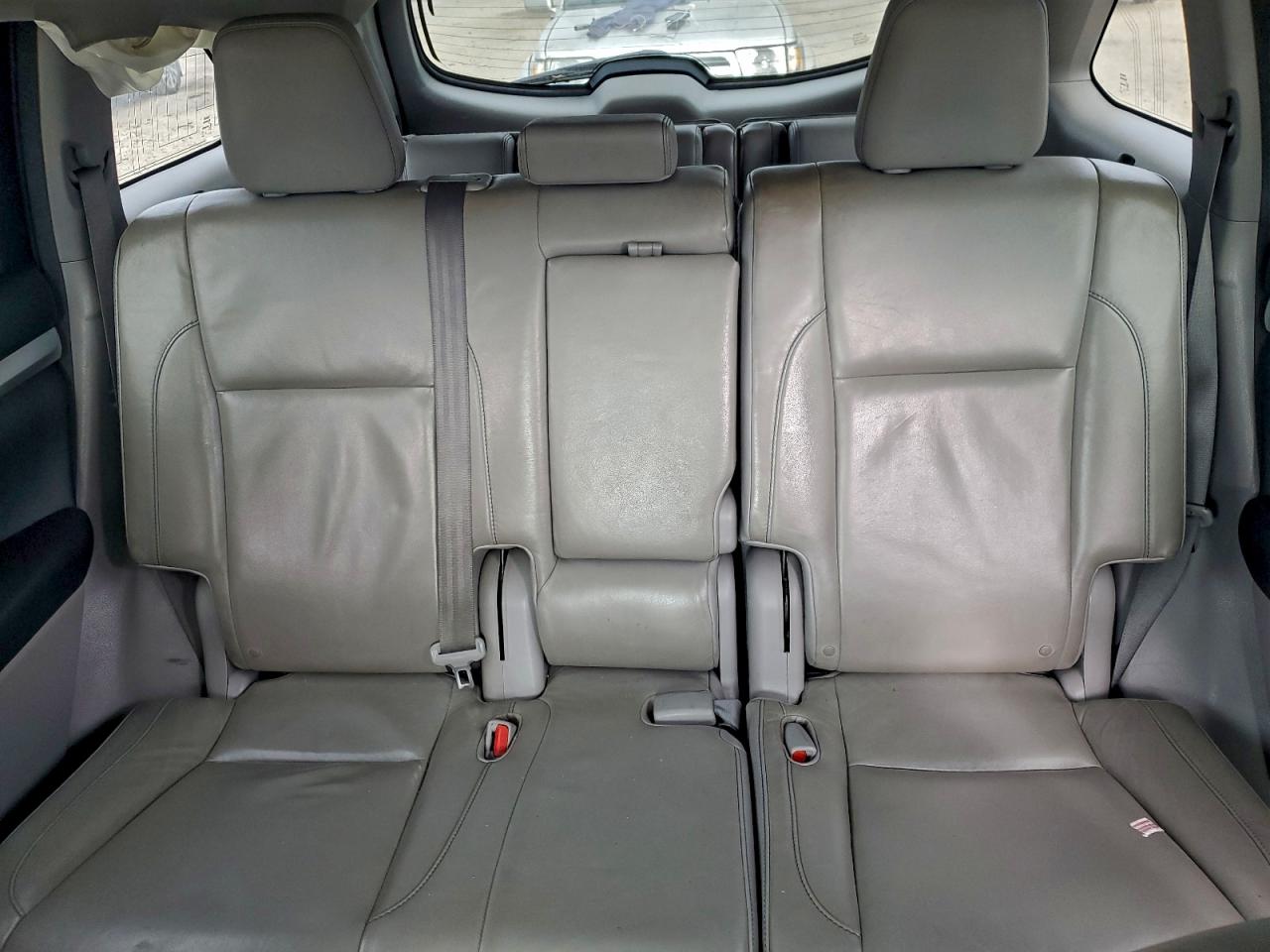 2016 Toyota Highlander Xle VIN: 5TDJKRFHXGS225758 Lot: 94150335