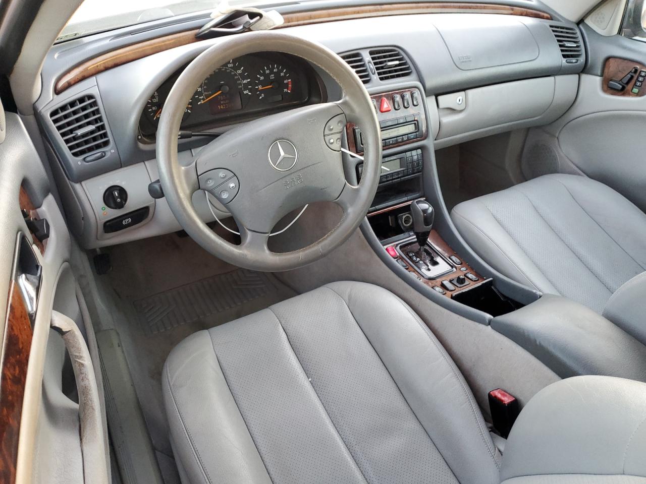 2003 Mercedes-Benz Clk 320 VIN: WDBLK65GX3T144205 Lot: 92627495