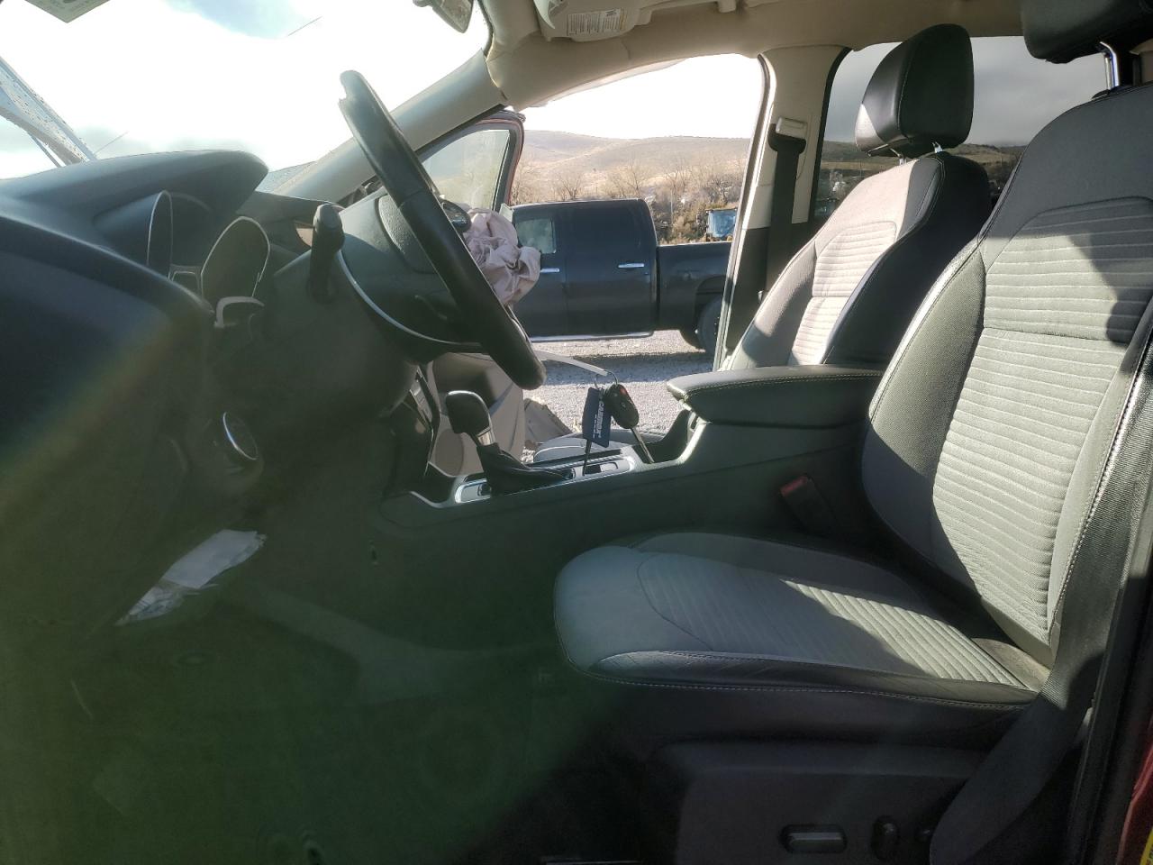 2017 Ford Escape Se VIN: 1FMCU9G96HUD28761 Lot: 92753955