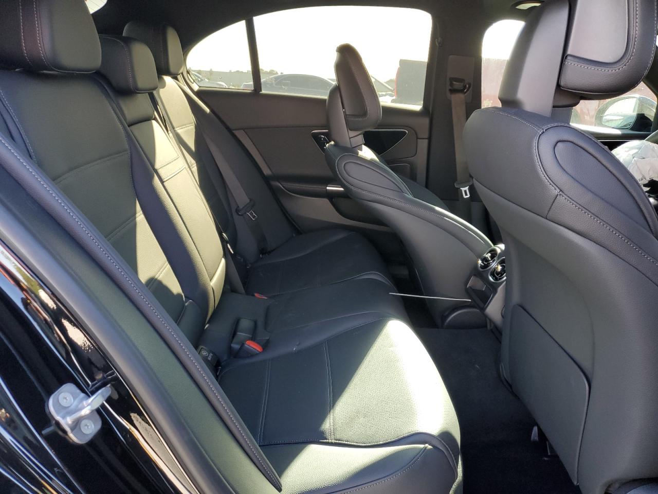 2025 Mercedes-Benz C 300 VIN: W1KAF4GB5SR260397 Lot: 92362405