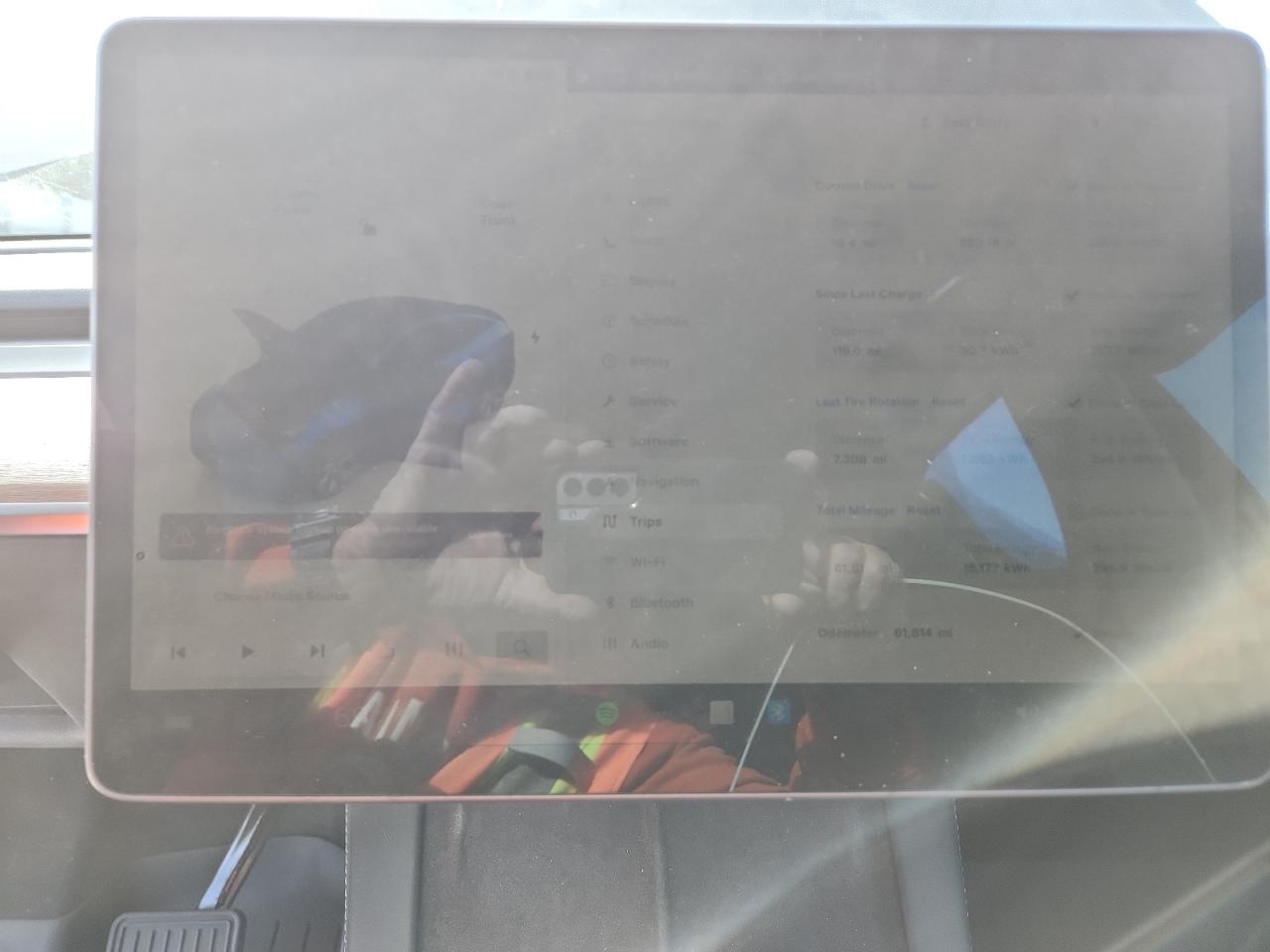 2022 Tesl Model Y VIN: 7SAYGDEE8NA015011 Lot: 91147295