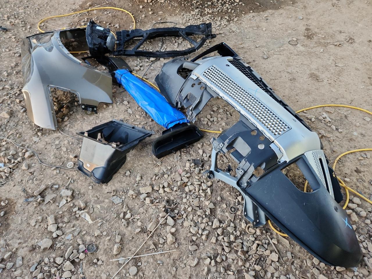 2024 Land Rover Defender 110 S VIN: SALEJ7EU7R2279044 Lot: 92500405