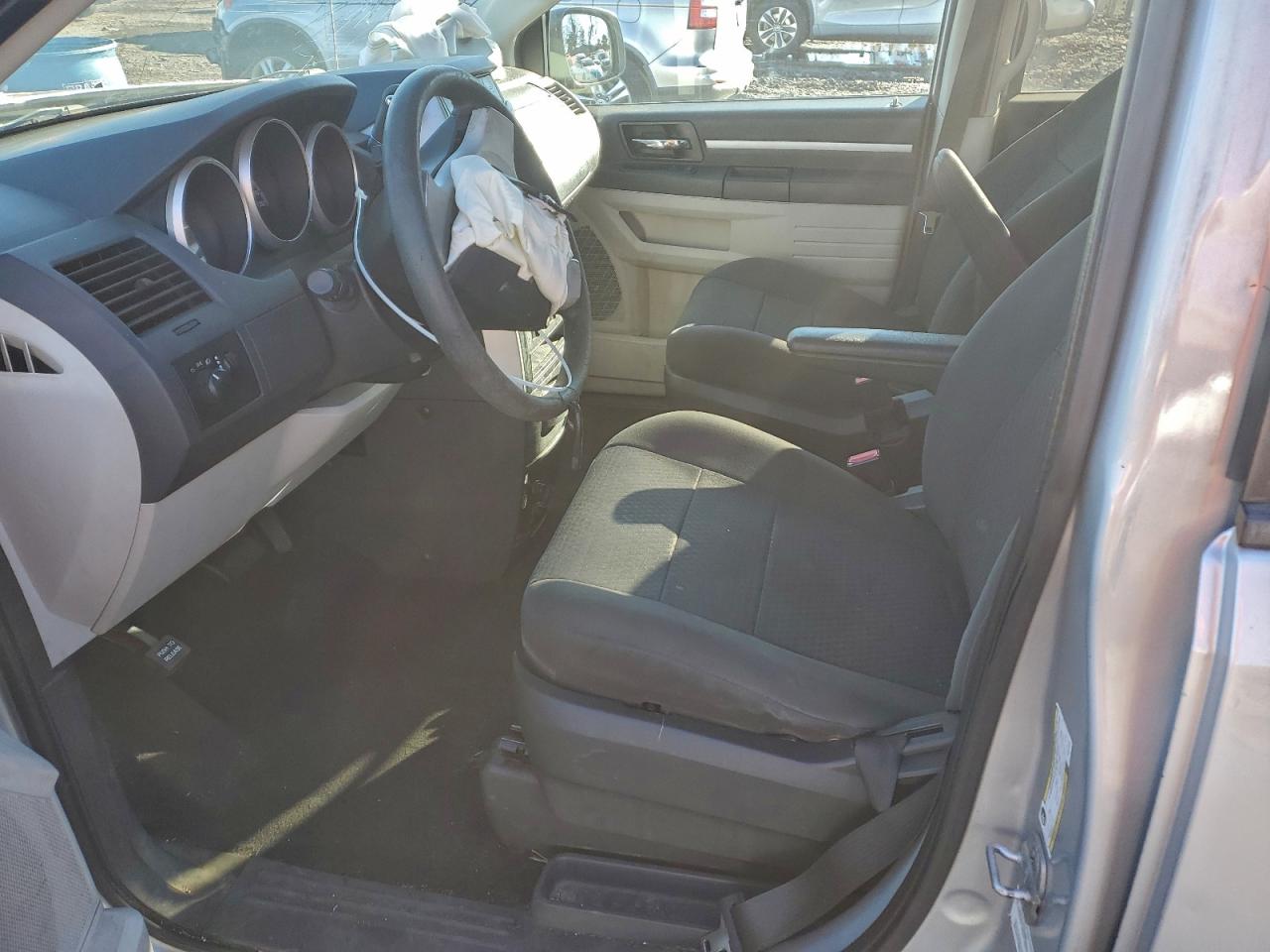 2010 Dodge Grand Caravan Se VIN: 2D4RN4DE7AR372063 Lot: 94246555