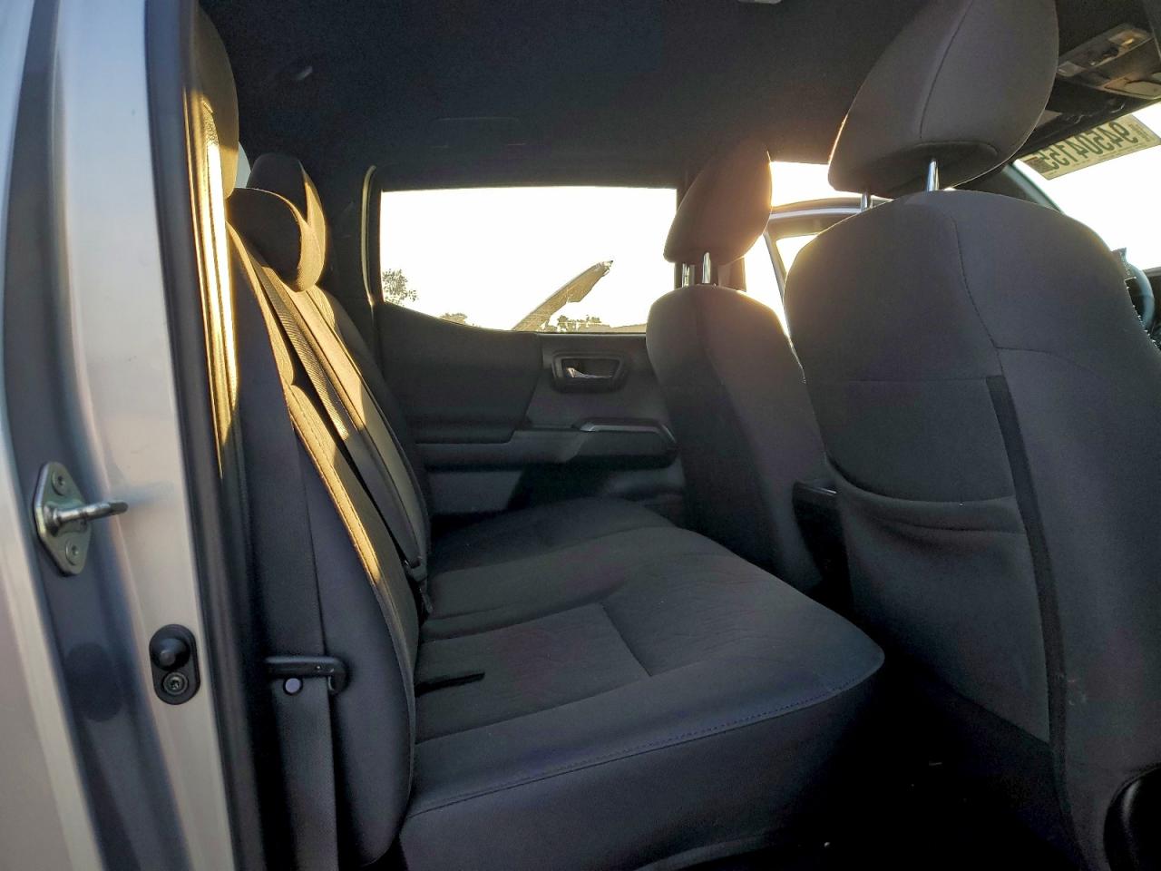 2019 Toyota Tacoma Double Cab VIN: 5TFCZ5AN4KX208452 Lot: 94504155