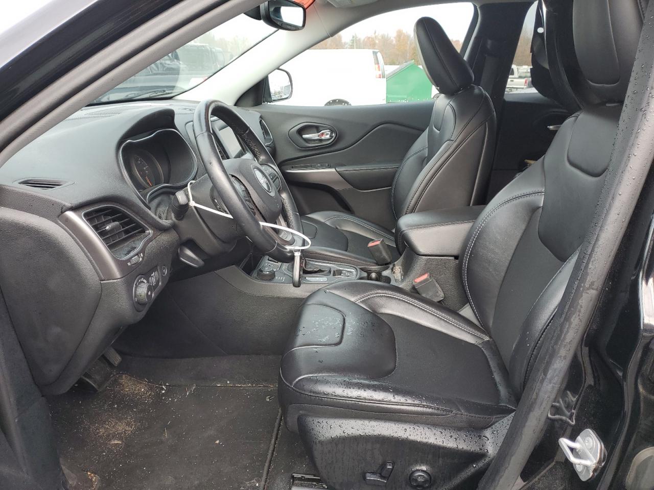 2019 Jeep Cherokee Latitude Plus VIN: 1C4PJMLX9KD375294 Lot: 92432515