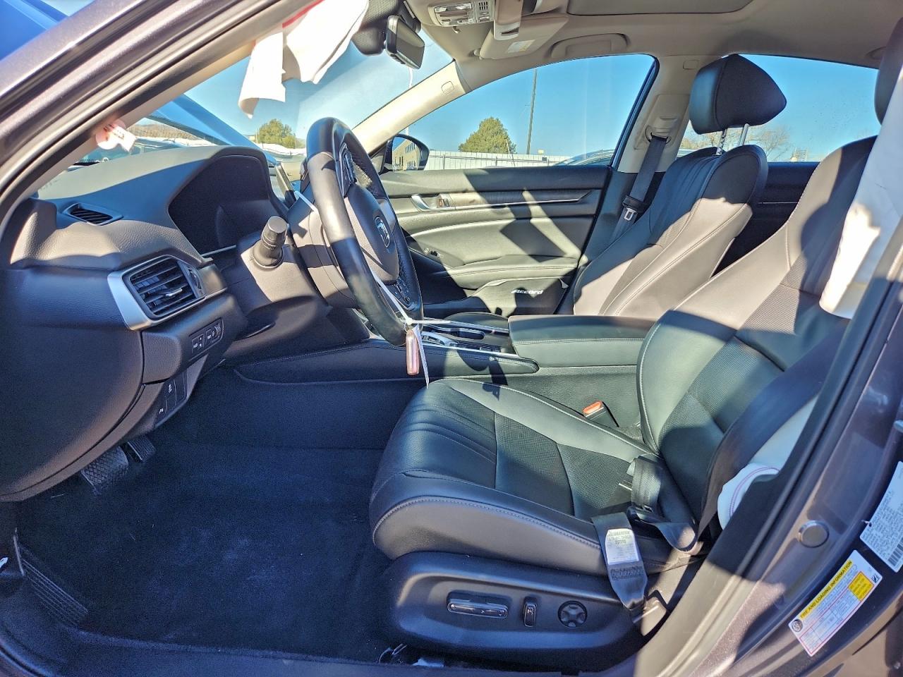 2022 Honda Accord Touring Hybrid VIN: 1HGCV3F95NA008328 Lot: 93904995