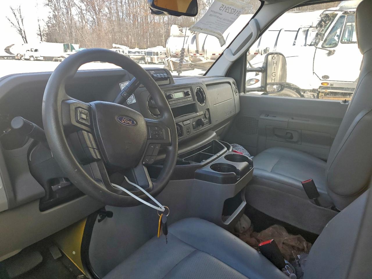 2023 Ford Econoline - Box Truck VIN: 1FDWE3FN9PDD03003 Lot: 94300895