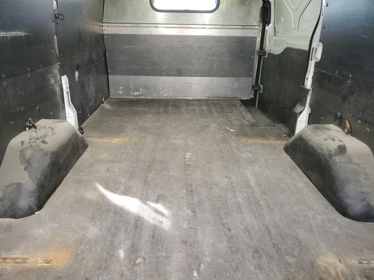 2018 Ford Transit T-150 Delivery Van VIN: 1FTYE1YM9JKA10078 Lot: 93431725