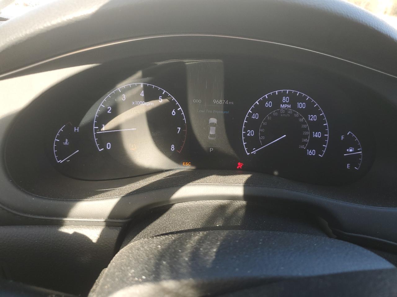 2014 Hyundai Genesis 5.0L VIN: KMHGC4DH8EU265368 Lot: 92930165