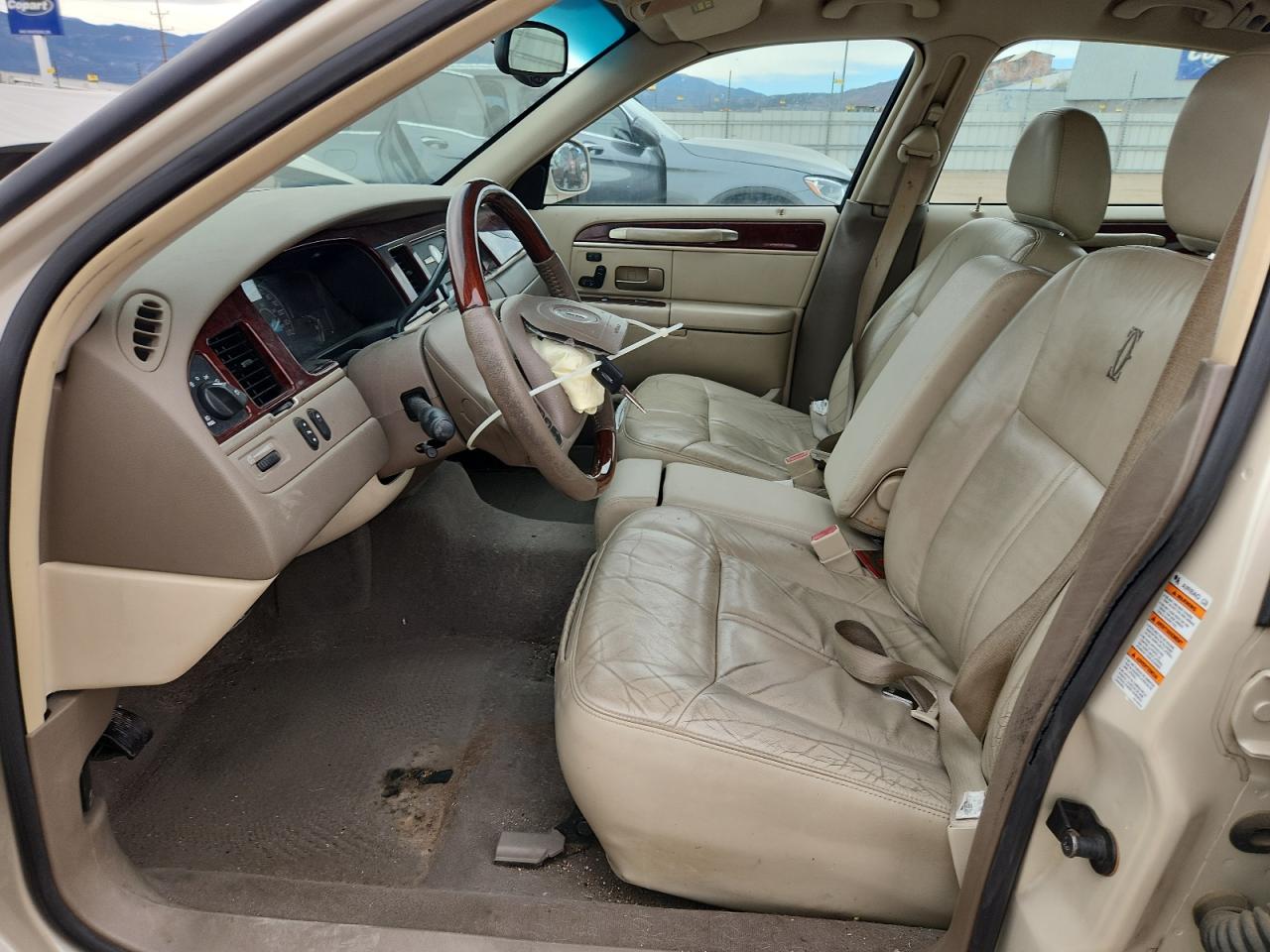 2003 Lincoln Town Car Cartier VIN: 1LNHM83W83Y601177 Lot: 91445825