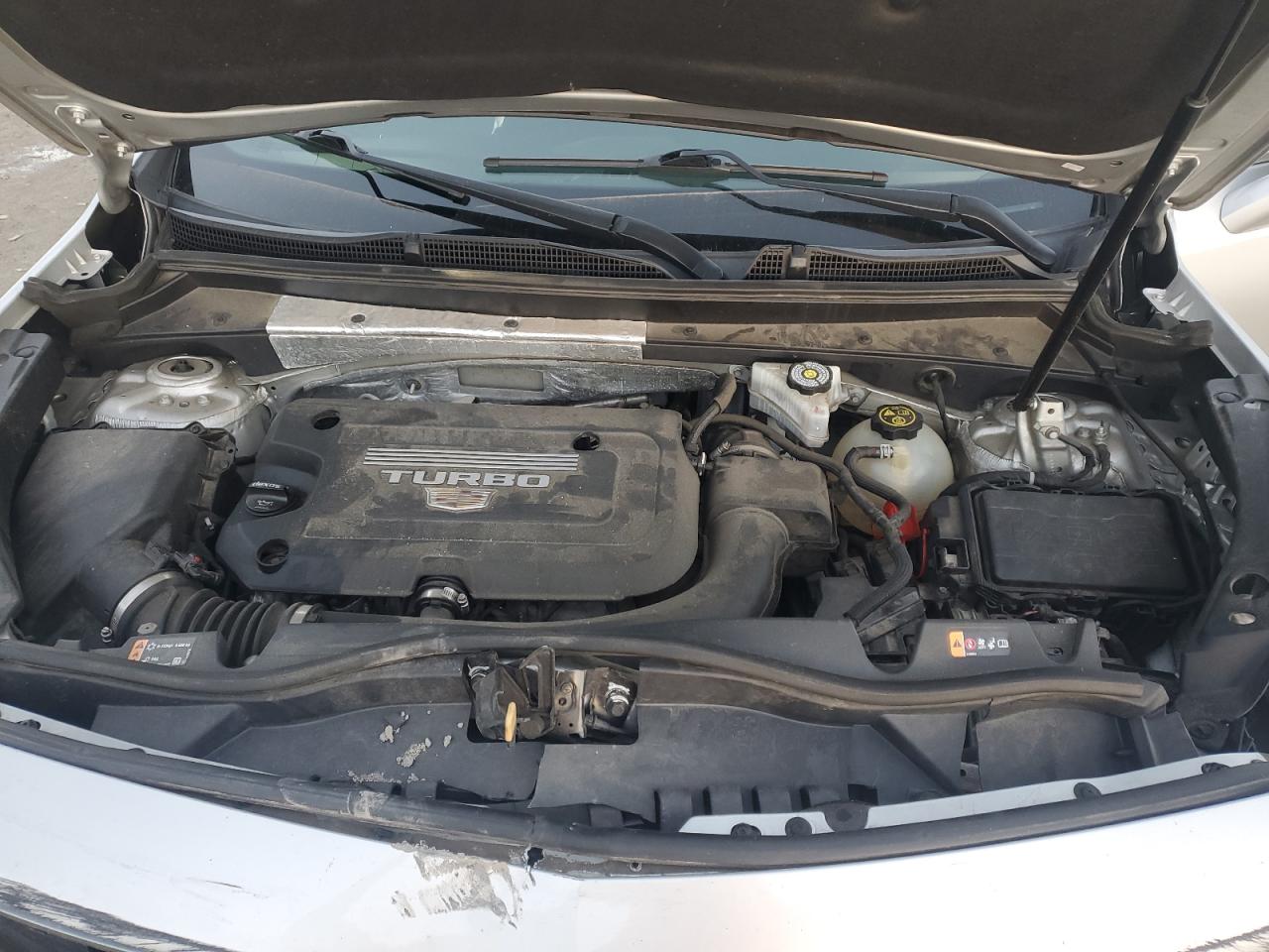 2020 Cadillac Xt4 Premium Luxury VIN: 1GYFZCR48LF043083 Lot: 91007645