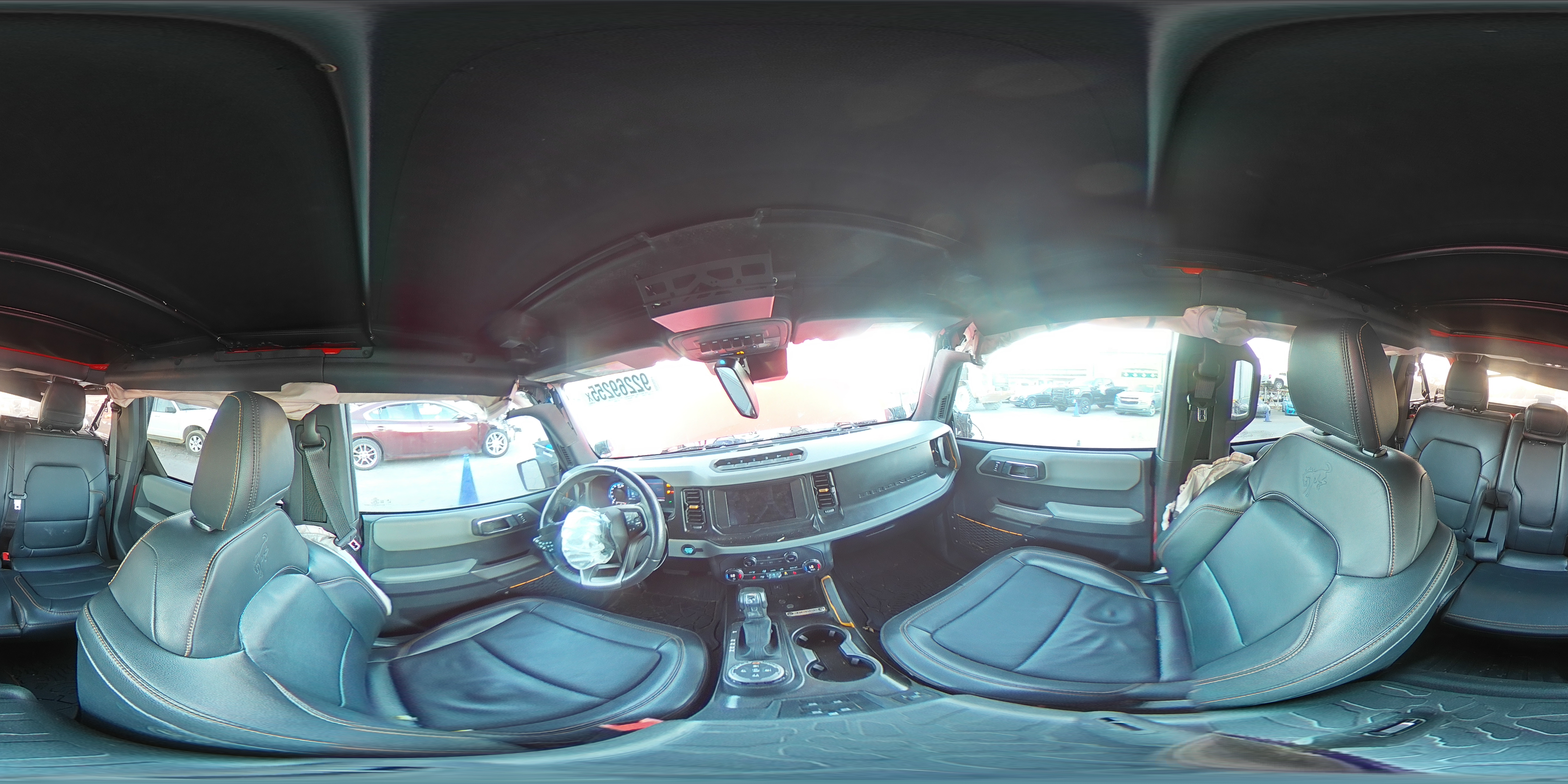 2023 Ford Bronco Base VIN: 1FMEE5DH8PLB33825 Lot: 92269255