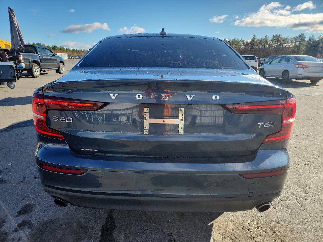 2019 Volvo S60 T6 Momentum VIN: 7JRA22TK5KG006718 Lot: 90376925