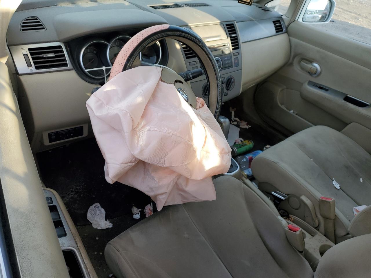 2008 Nissan Versa S VIN: 3N1BC11E38L408641 Lot: 92122165