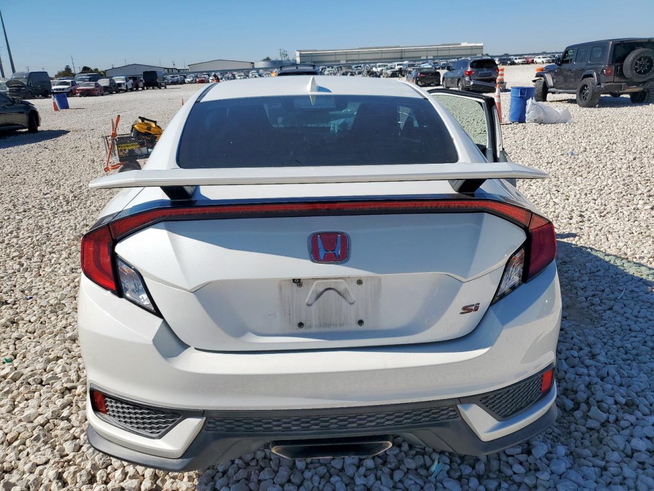 2018 Honda Civic Si VIN: 2HGFC3A59JH754543 Lot: 92280355