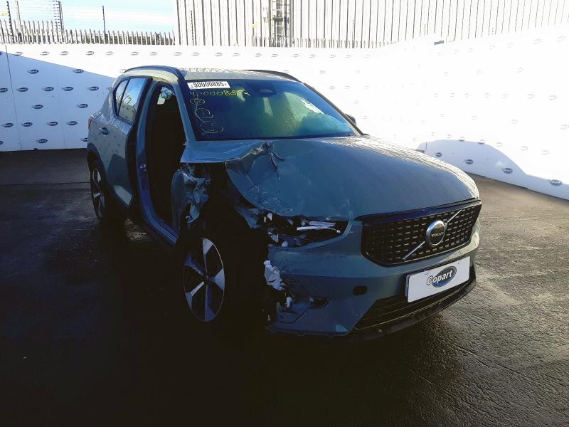 2024 VOLVO XC40 2.0 B4P PLUS DARK 5DR AUTO