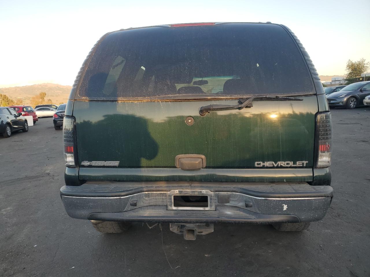 2002 Chevrolet Tahoe C1500 VIN: 1GNEC13T12J268228 Lot: 92022485