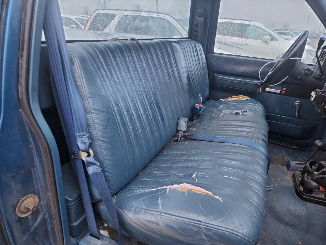 1992 Chevrolet Gmt-400 K1500 VIN: 1GCEK14K5NE125183 Lot: 94365655