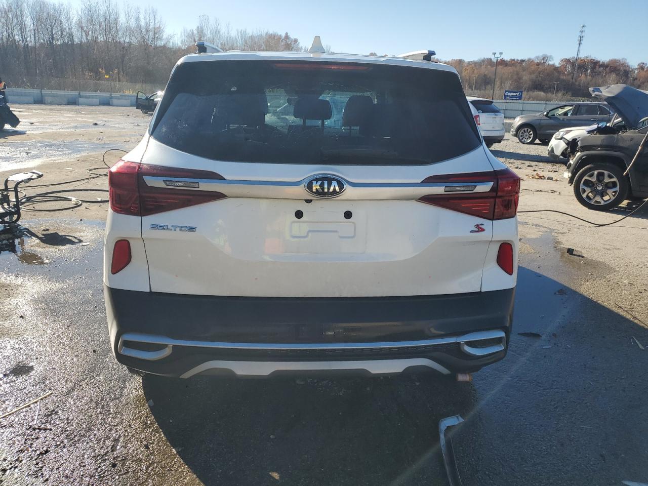 2021 Kia Seltos S VIN: KNDEUCAA6M7227015 Lot: 92116375
