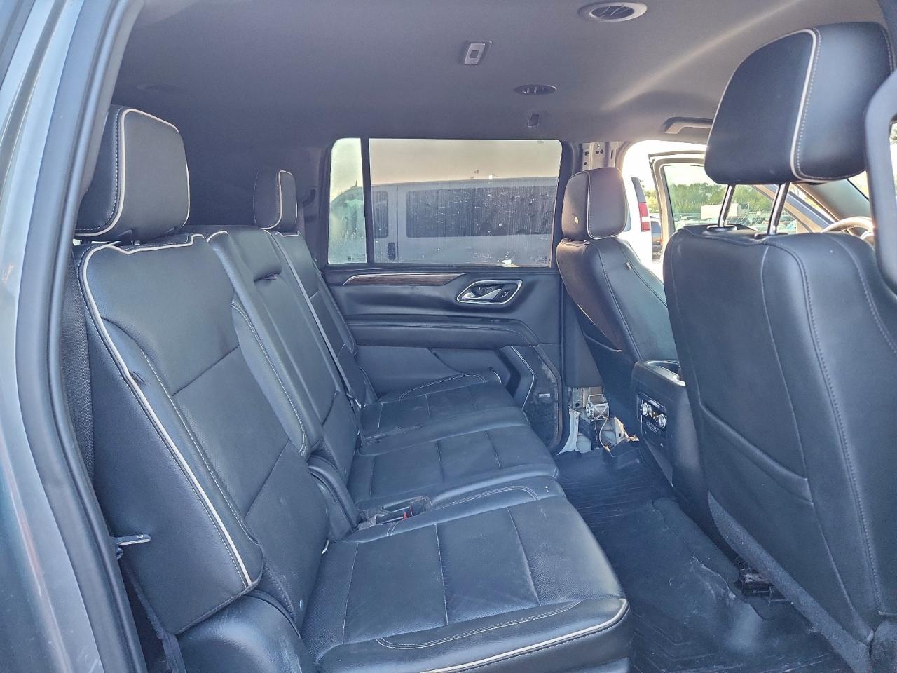 2021 GMC Yukon Xl K1500 Slt VIN: 1GKS2GKT1MR310067 Lot: 93982055