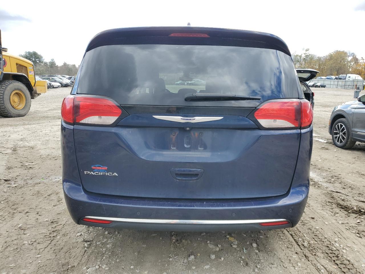2017 Chrysler Pacifica Touring L VIN: 2C4RC1BG3HR524775 Lot: 86318565