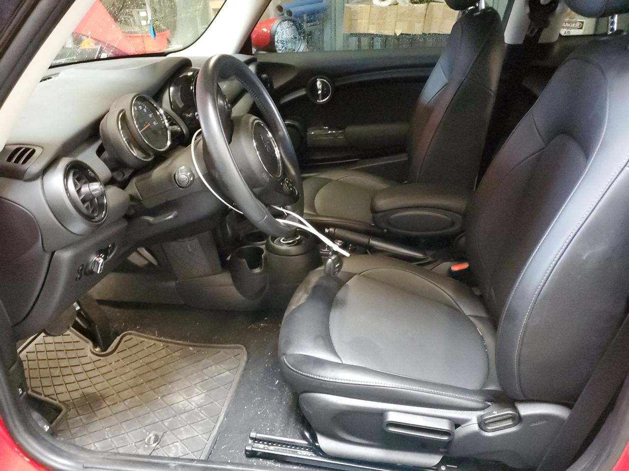 2020 Mini Cooper VIN: WMWXR3C05L2M53831 Lot: 92938675