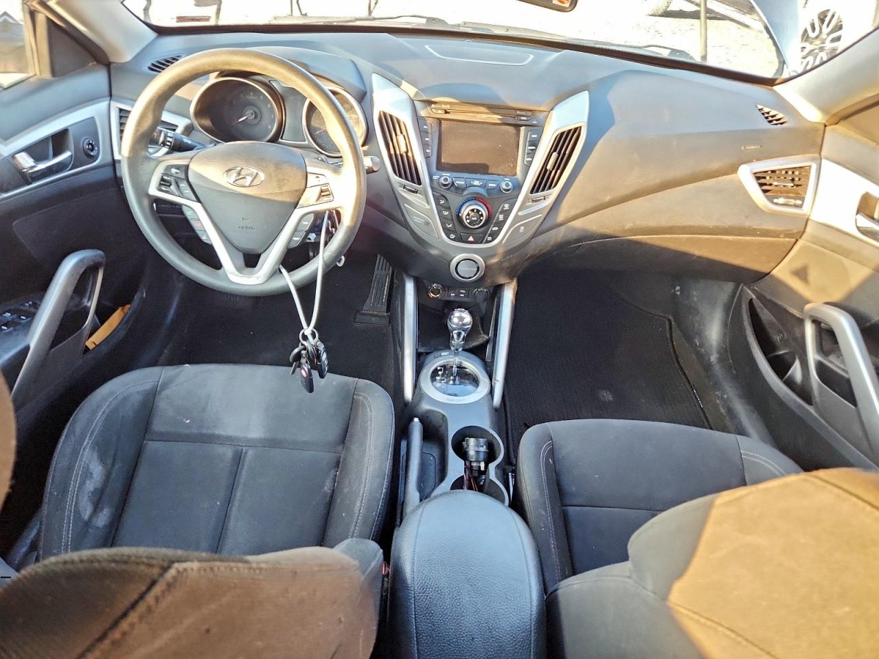 2016 Hyundai Veloster VIN: KMHTC6AD0GU295818 Lot: 93717045