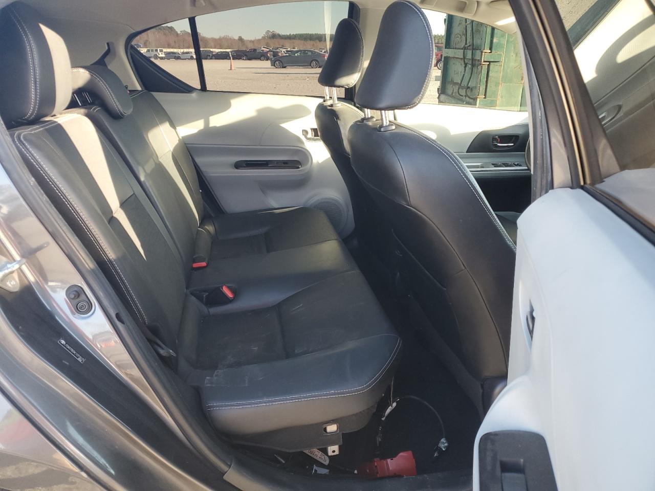 2012 Toyota Prius C VIN: JTDKDTB3XC1015075 Lot: 92593065