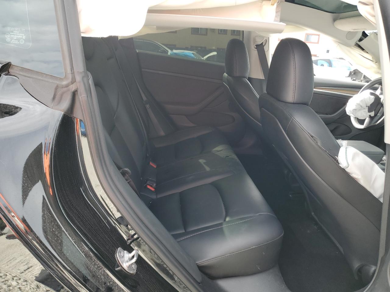 2023 Tesla Model 3 VIN: 5YJ3E1EC7PF692079 Lot: 90976415