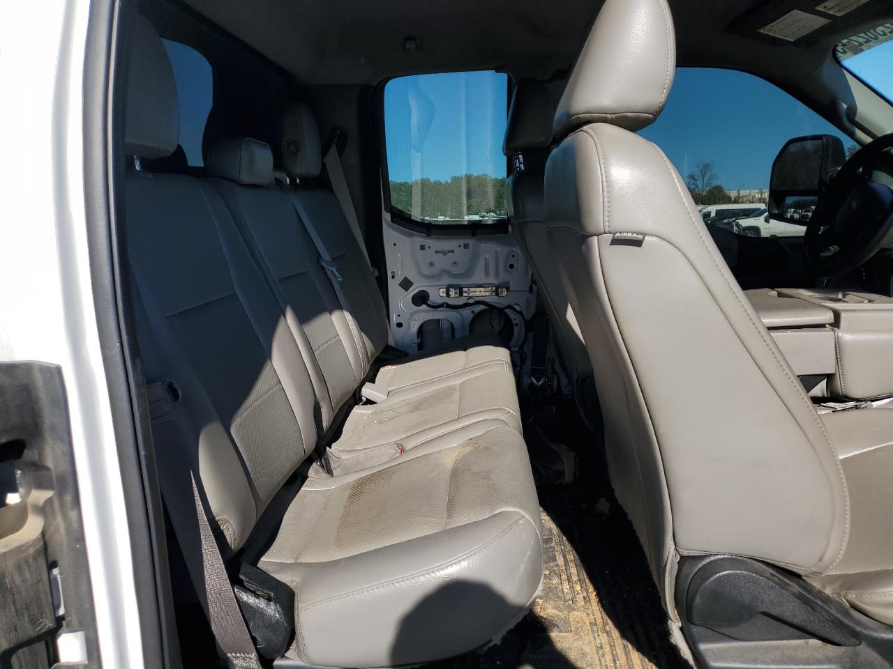 2018 Ford F250 Super Duty Utility / Service Truck VIN: 1FT7X2BT3JEC53931 Lot: 92362215