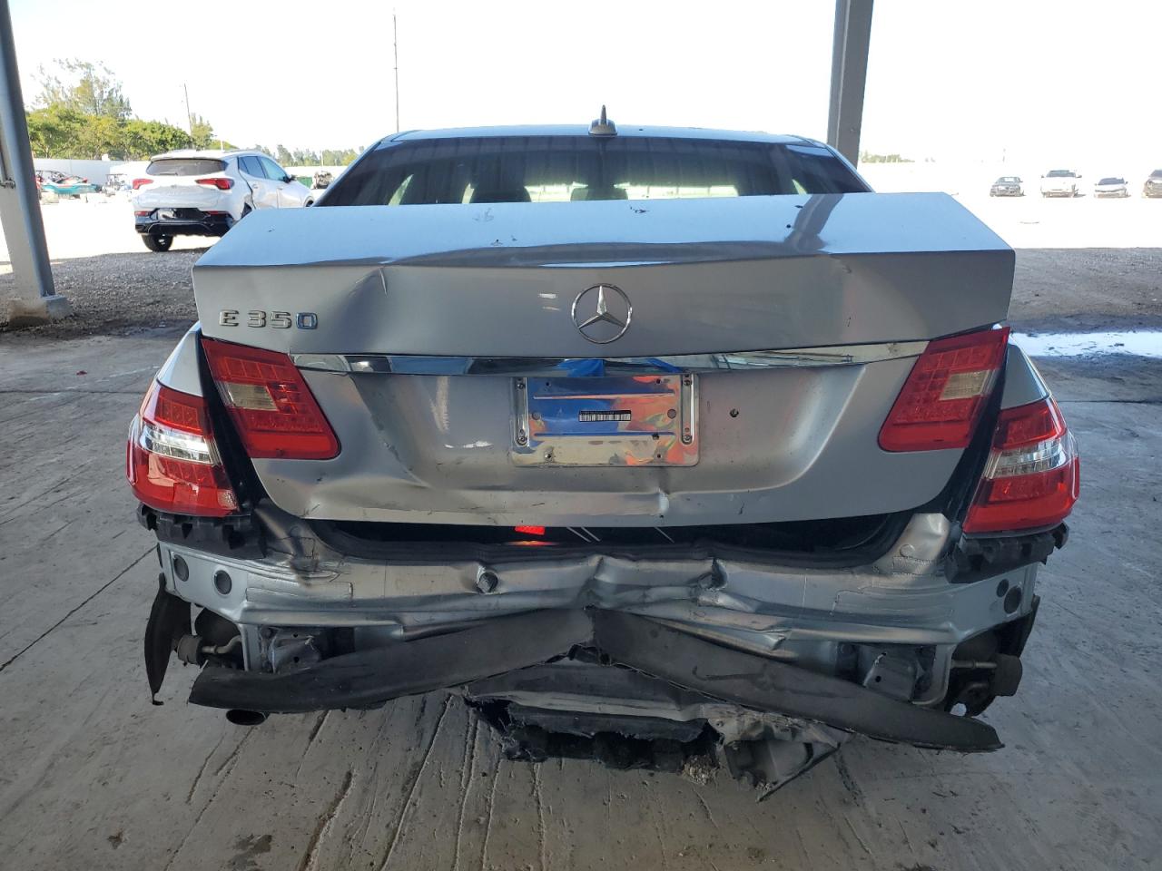 2013 Mercedes-Benz E 350 VIN: WDDHF5KBXDA754686 Lot: 93519475