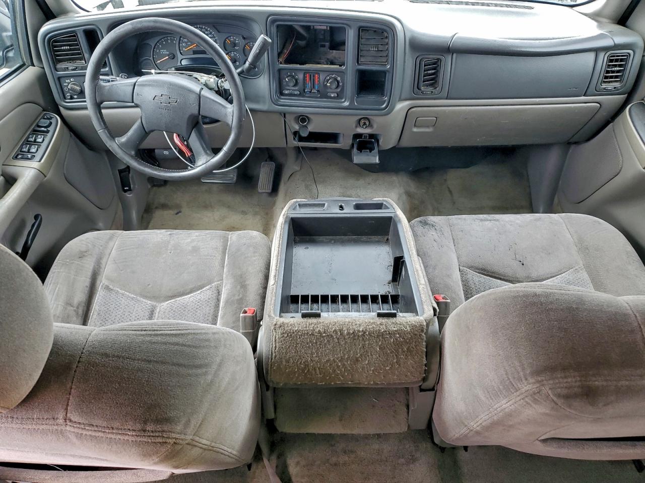 2004 Chevrolet Tahoe C1500 VIN: 1GNEC13V14J295191 Lot: 92752365