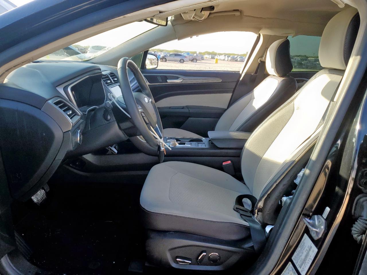 2020 Ford Fusion Se VIN: 3FA6P0HD4LR126417 Lot: 92862455