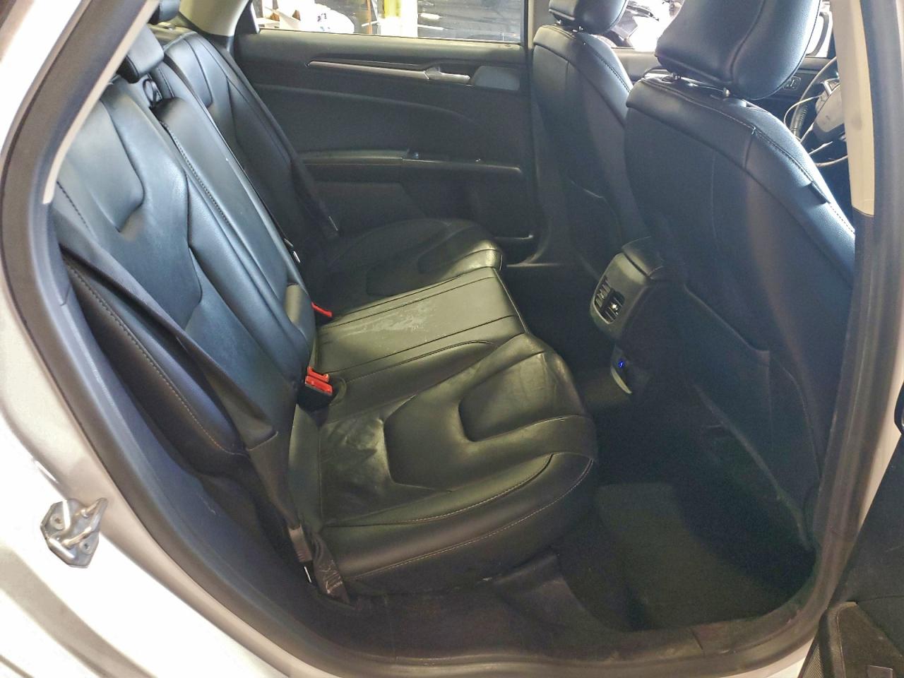 2019 Ford Fusion Titanium VIN: 3FA6P0SU5KR266922 Lot: 94388595