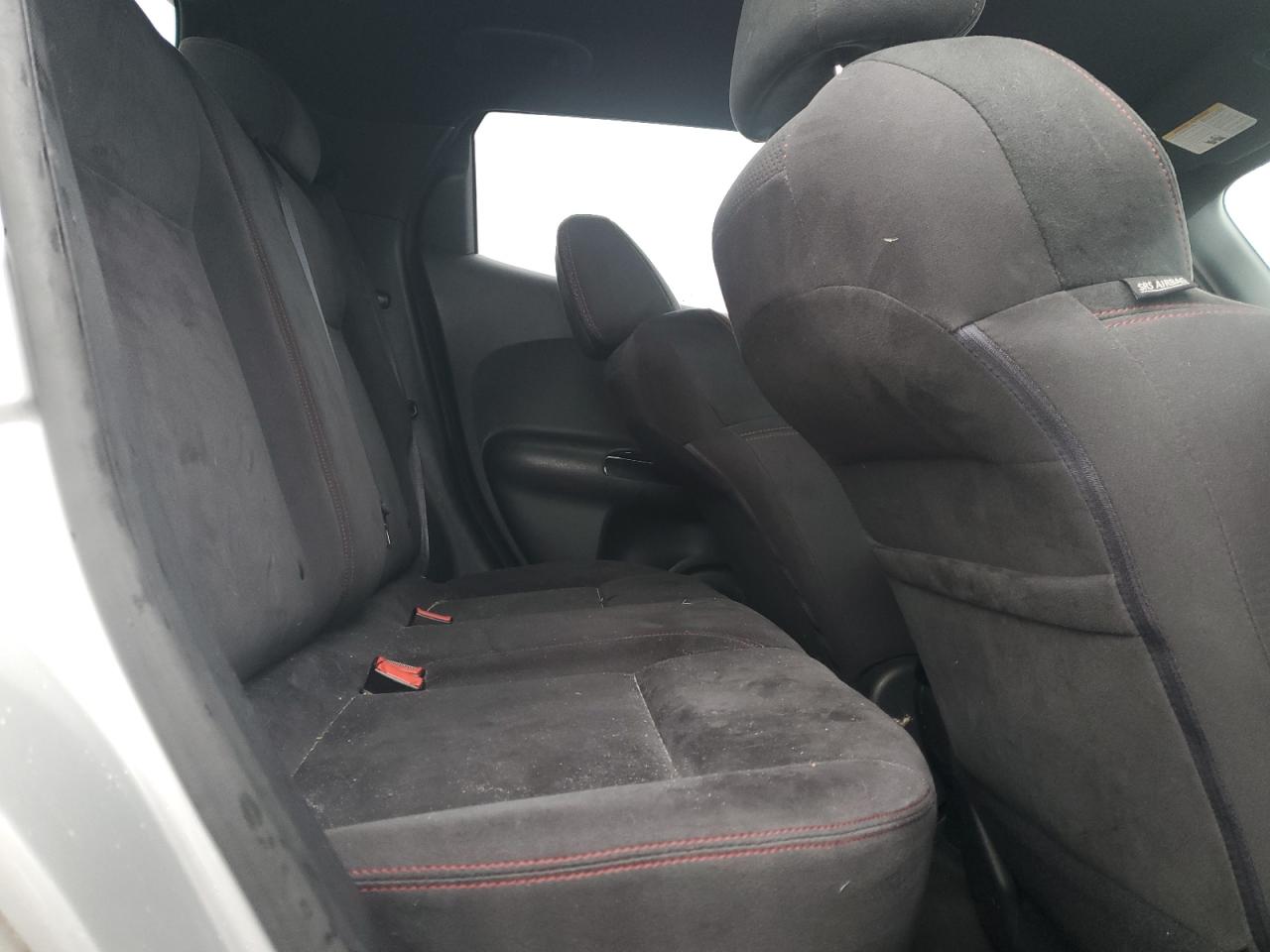 2015 Nissan Juke S VIN: JN8AF5MV0FT563910 Lot: 93048675