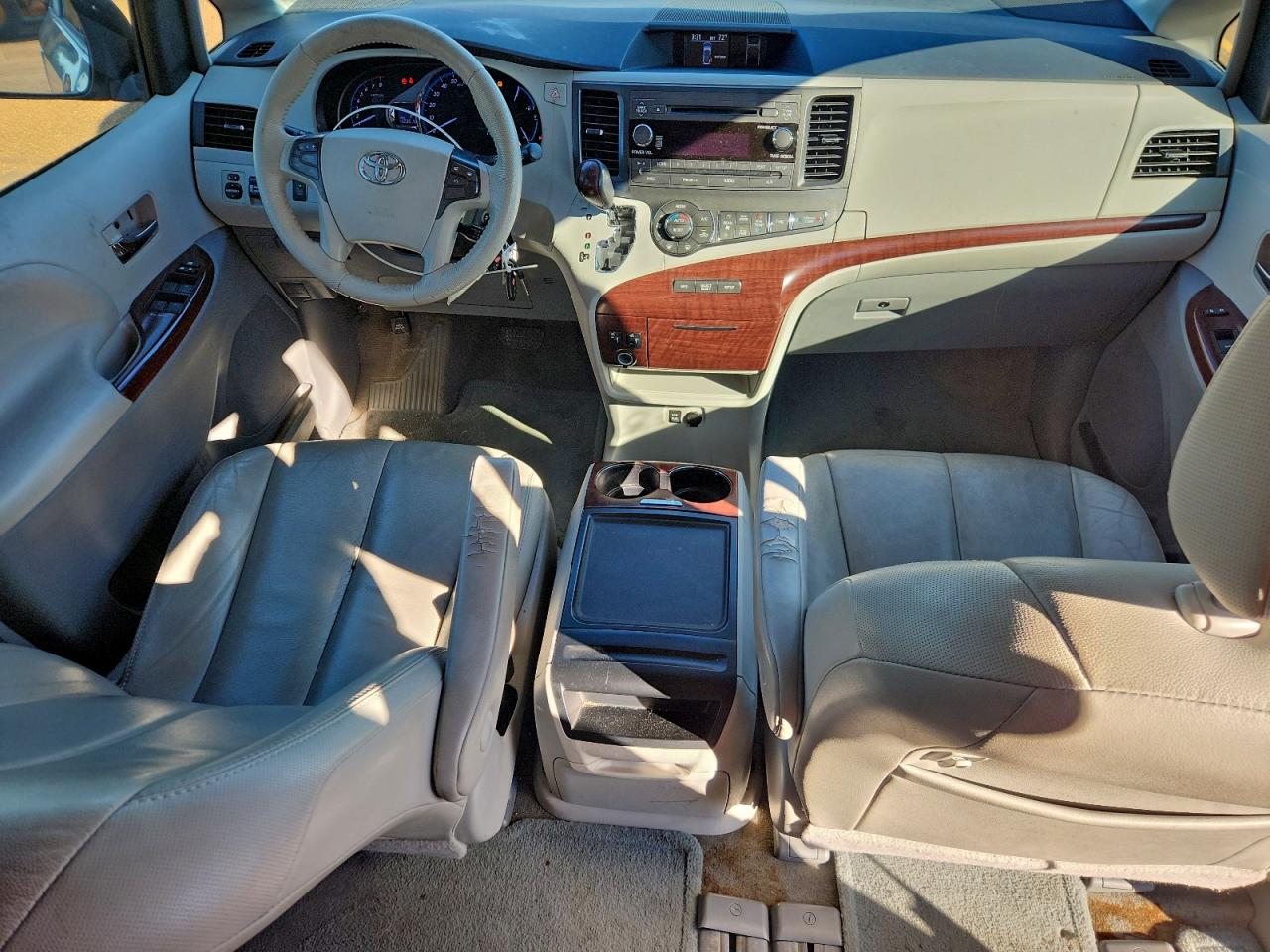 2014 Toyota Sienna Xle VIN: 5TDYK3DC5ES422126 Lot: 94559865