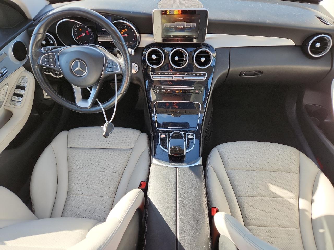 2015 Mercedes-Benz C 300 VIN: 55SWF4JB1FU077159 Lot: 91907895