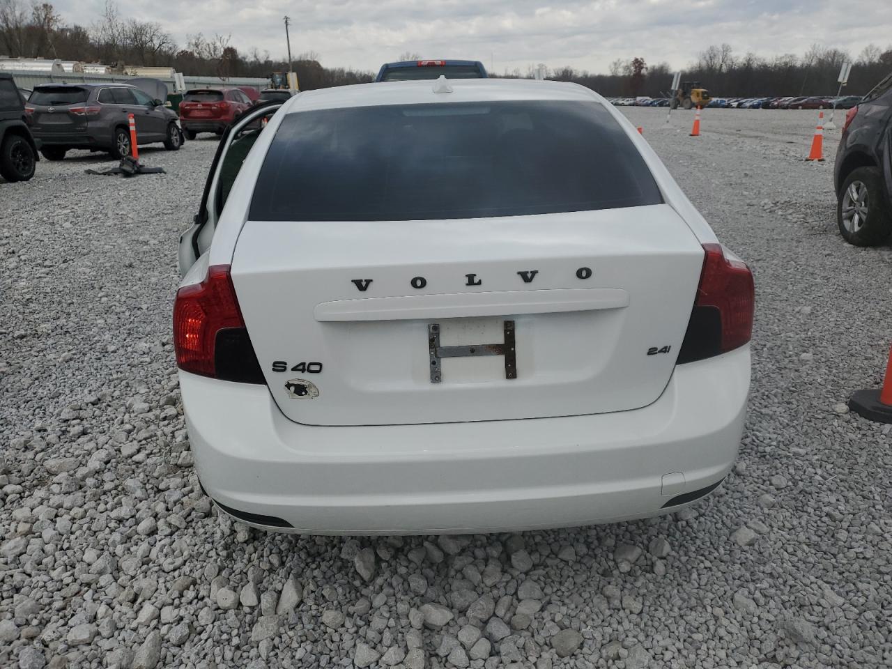 2010 Volvo S40 2.4I VIN: YV1382MS0A2495720 Lot: 92626875