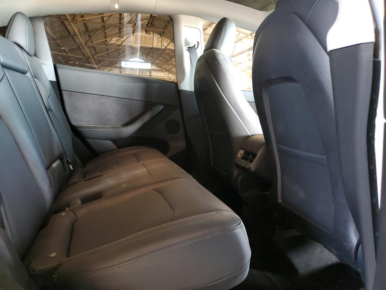 2023 Tesla Model Y VIN: 7SAYGDEF8PF971703 Lot: 92106115