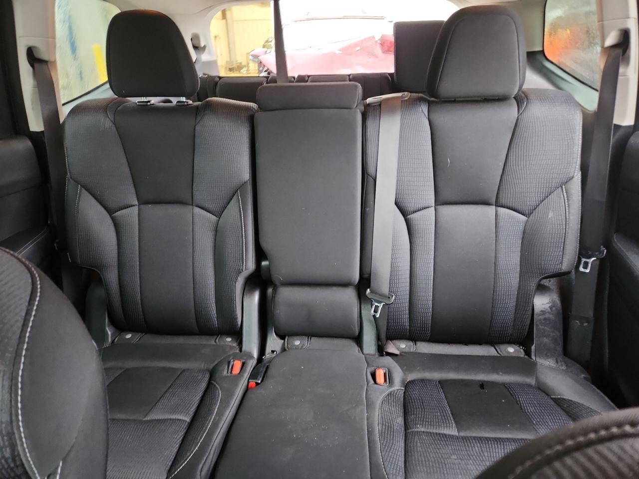 2021 Subaru Ascent Premium VIN: 4S4WMABD6M3400844 Lot: 92924625