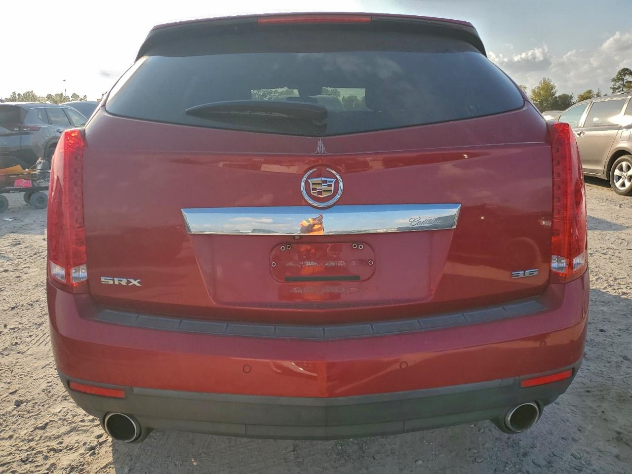 2015 Cadillac Srx Performance Collection VIN: 3GYFNCE31FS583660 Lot: 94100135