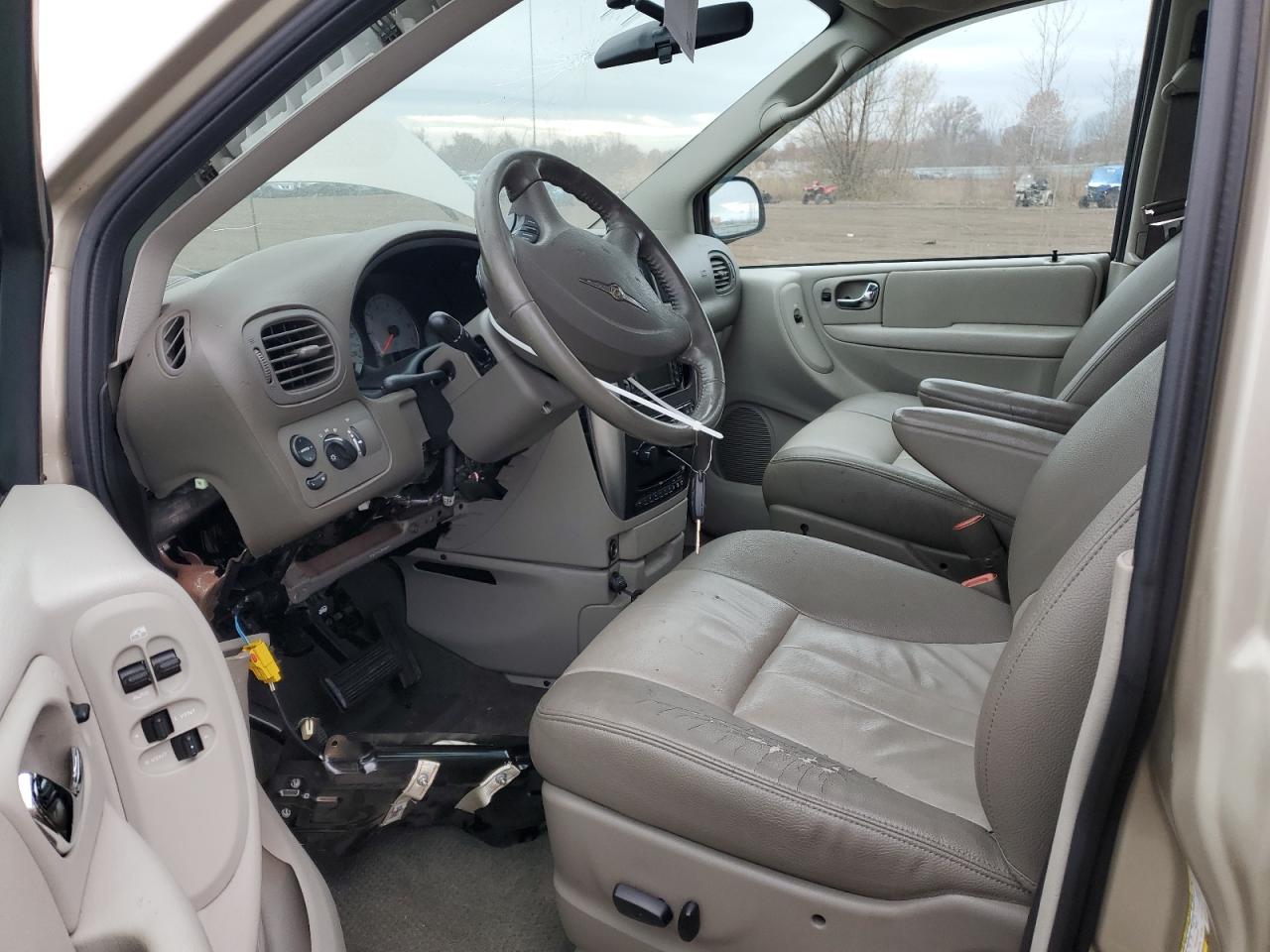 2005 Chrysler Town & Country Touring VIN: 2C4GP54L85R391844 Lot: 93453855