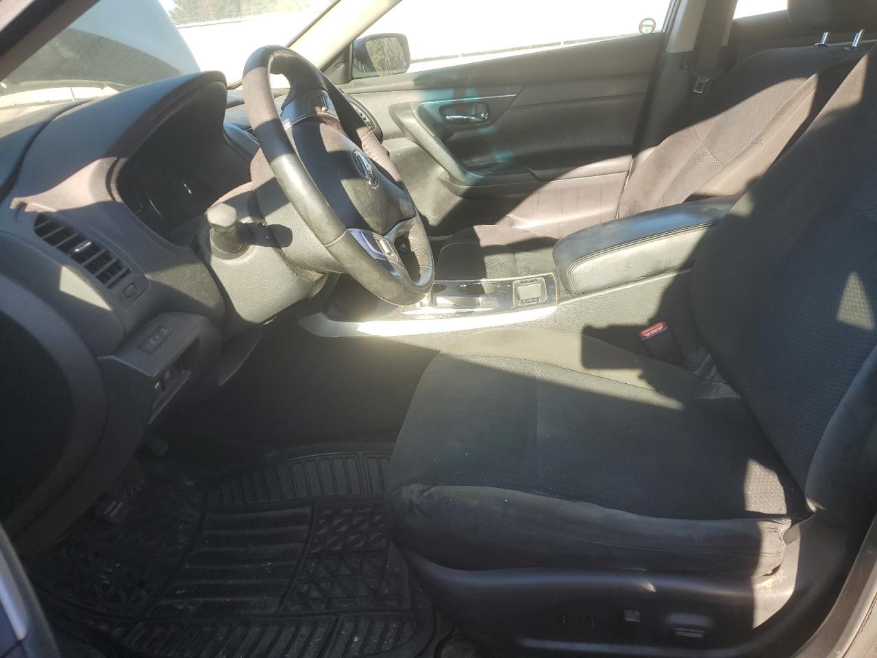 2015 Nissan Altima 2.5 VIN: 1N4AL3AP8FN860173 Lot: 92896145