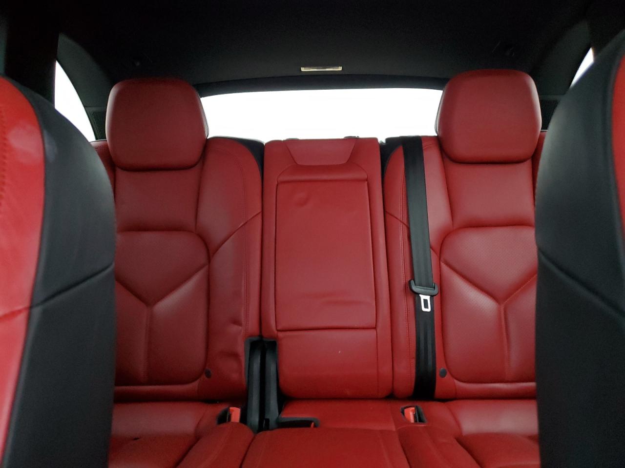 2016 Porsche Cayenne S VIN: WP1AB2A2XGLA96477 Lot: 91004225