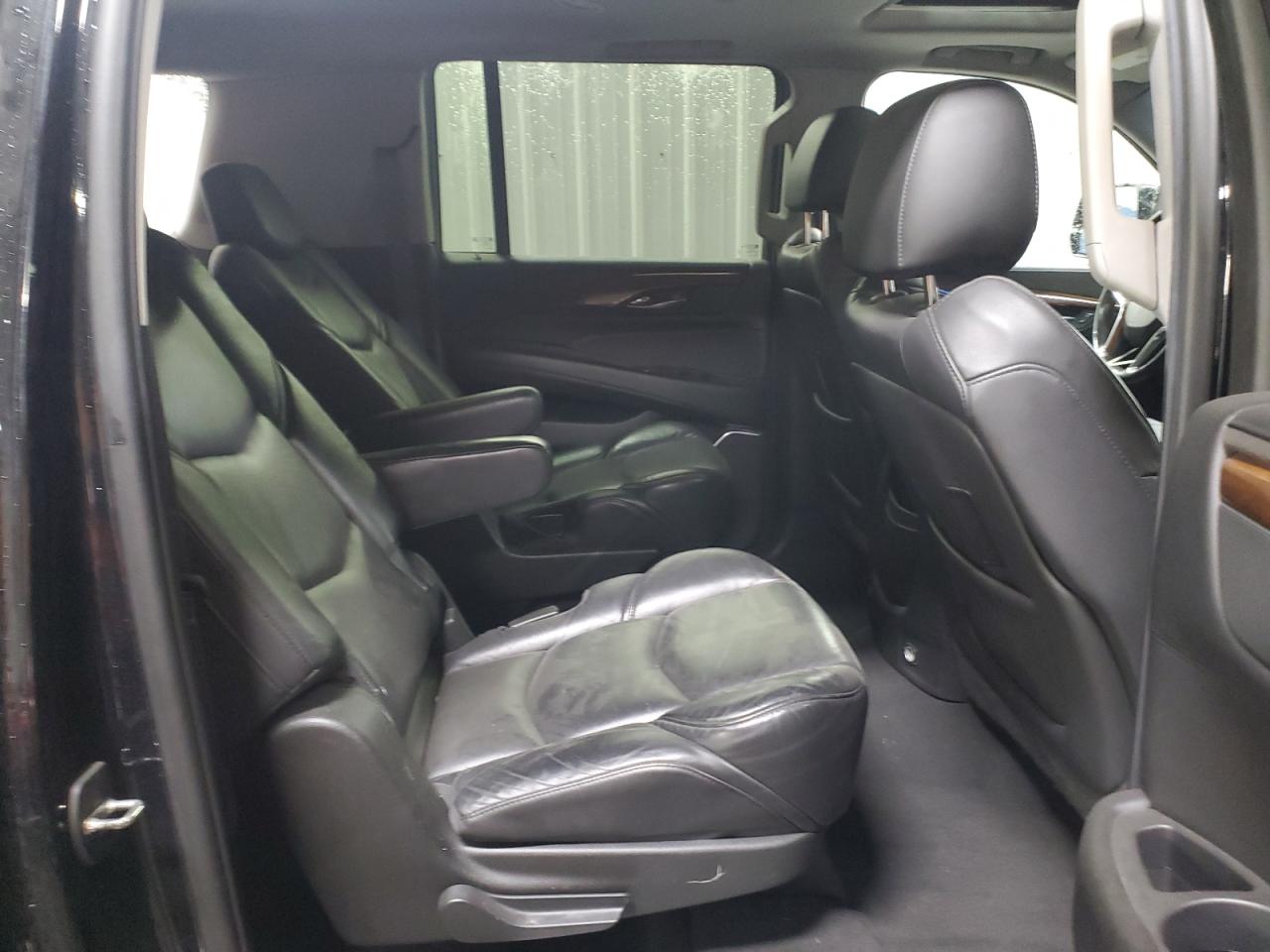 2019 Cadillac Escalade Esv Luxury VIN: 1GYS4HKJ2KR277114 Lot: 93128565