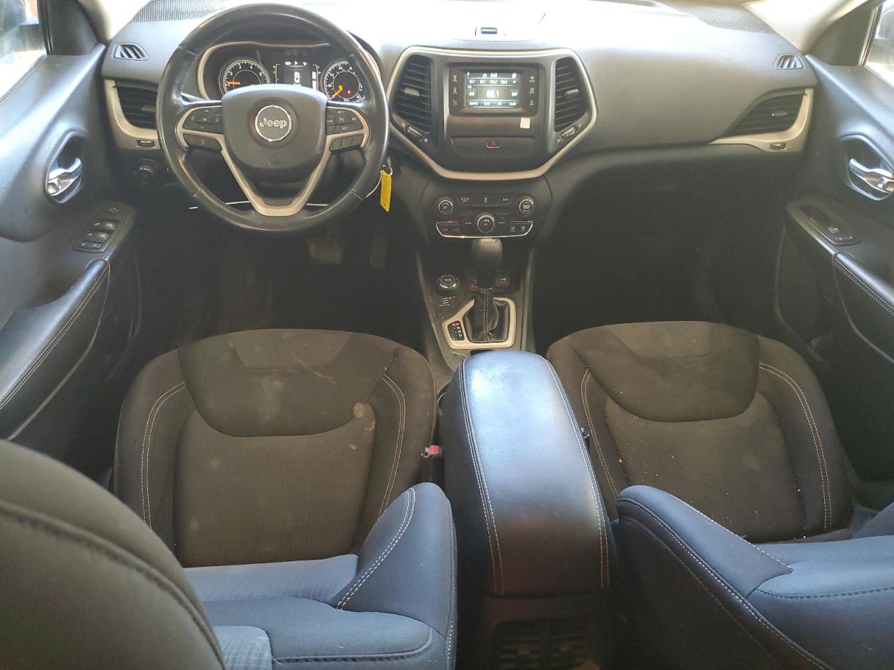 2015 Jeep Cherokee Latitude VIN: 1C4PJMCB0FW691925 Lot: 90706025