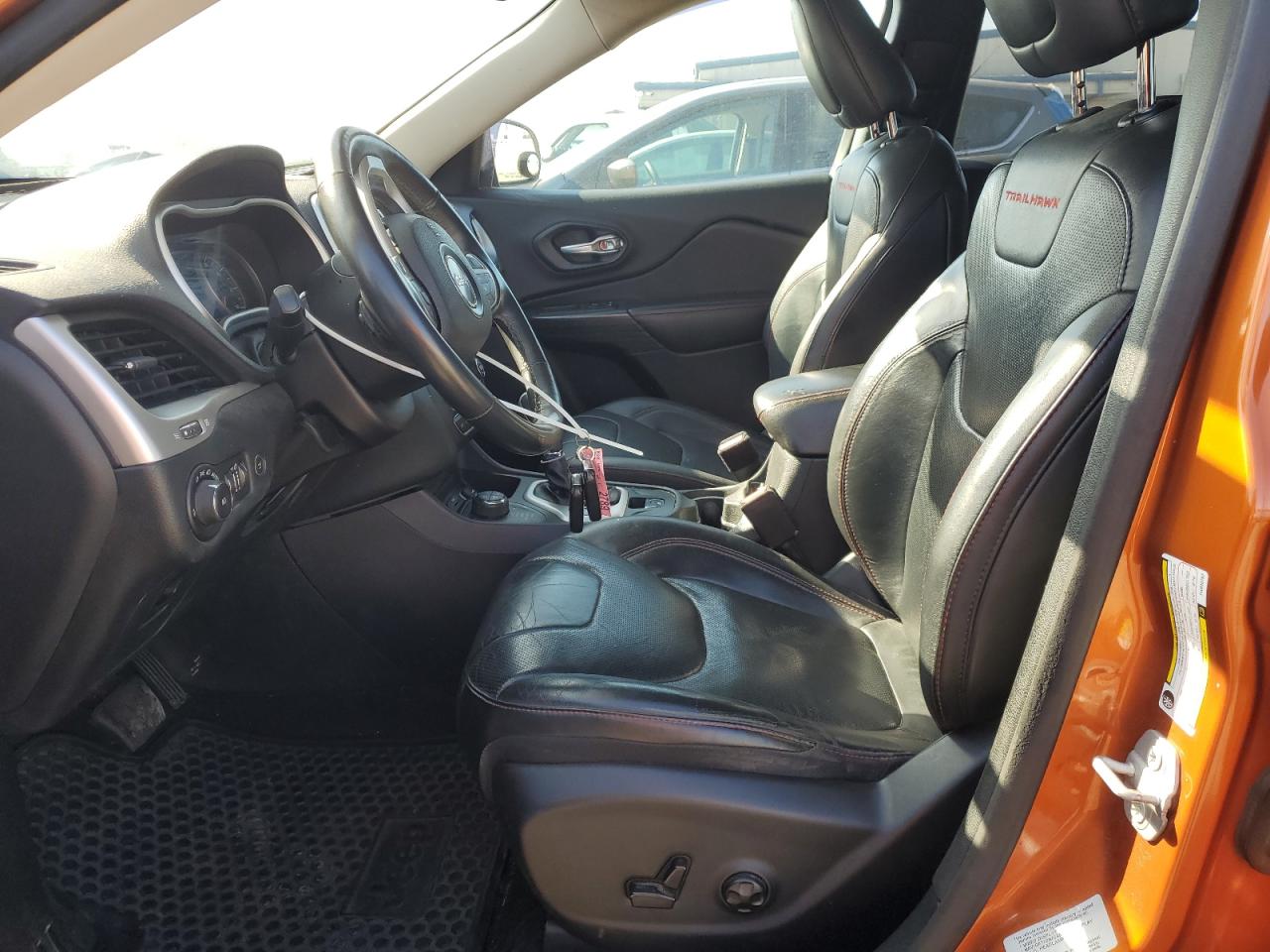 2015 Jeep Cherokee Trailhawk VIN: 1C4PJMBSXFW635797 Lot: 90147485