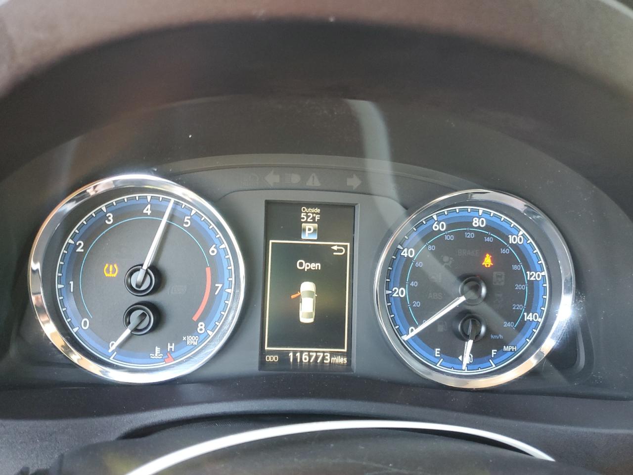 2018 Toyota Corolla L VIN: 2T1BURHE6JC029267 Lot: 92756605