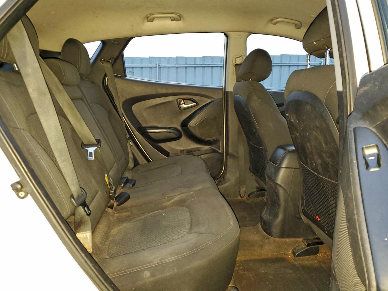 2010 Hyundai Tucson Gls VIN: KM8JTCAC1AU025193 Lot: 93924955