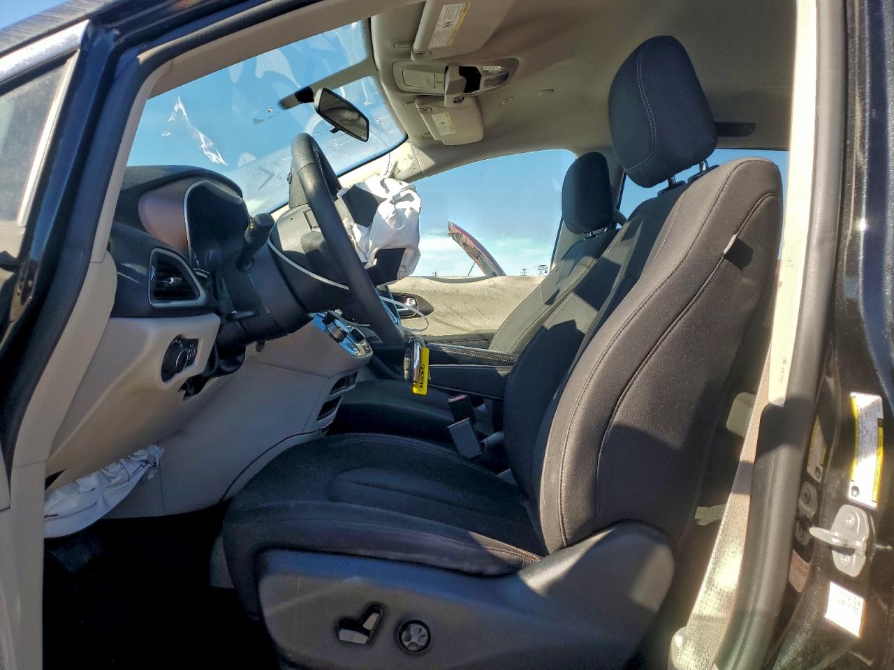 2018 Chrysler Pacifica Touring VIN: 2C4RC1DG9JR130345 Lot: 93864095